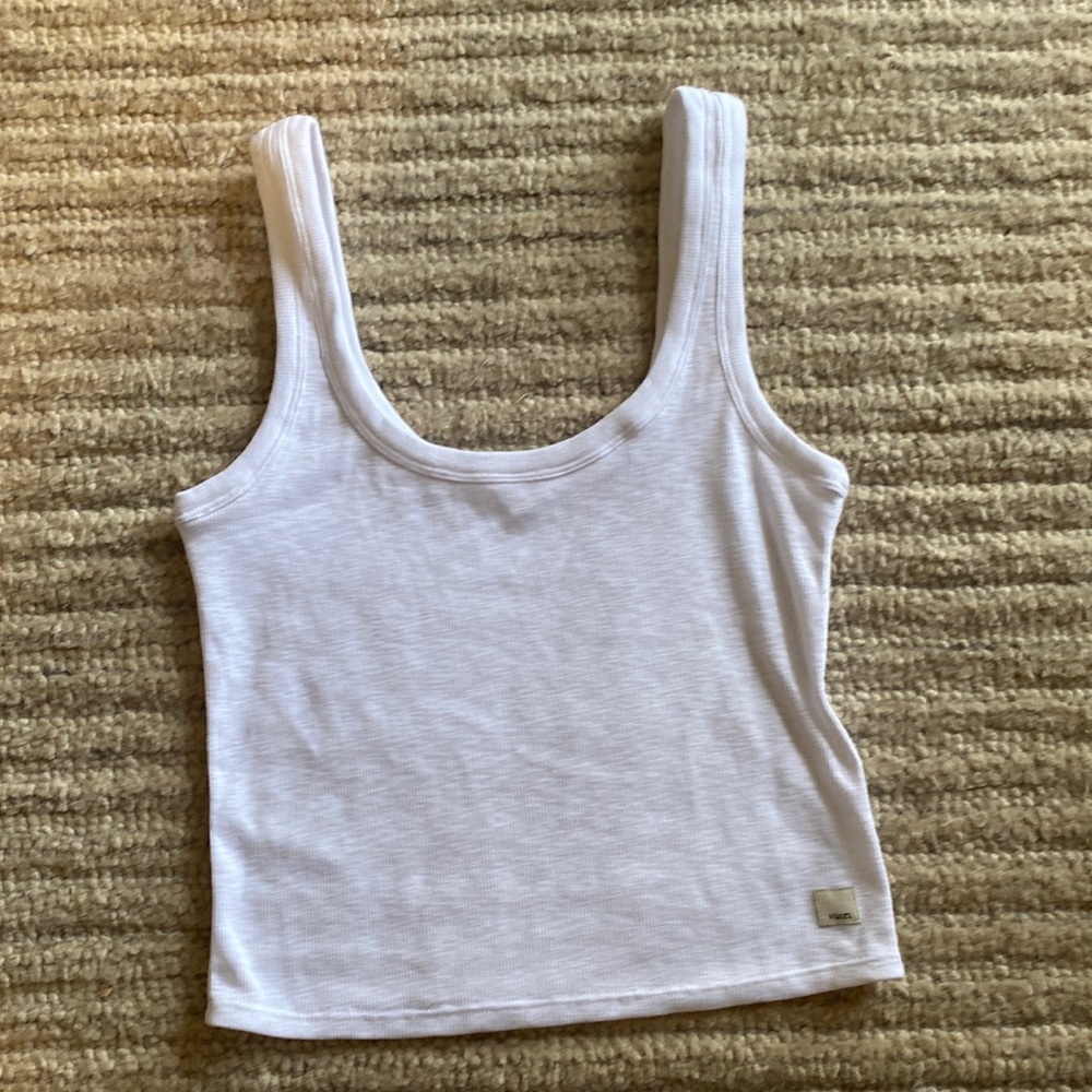 Vuori Sunrise Crop Tank